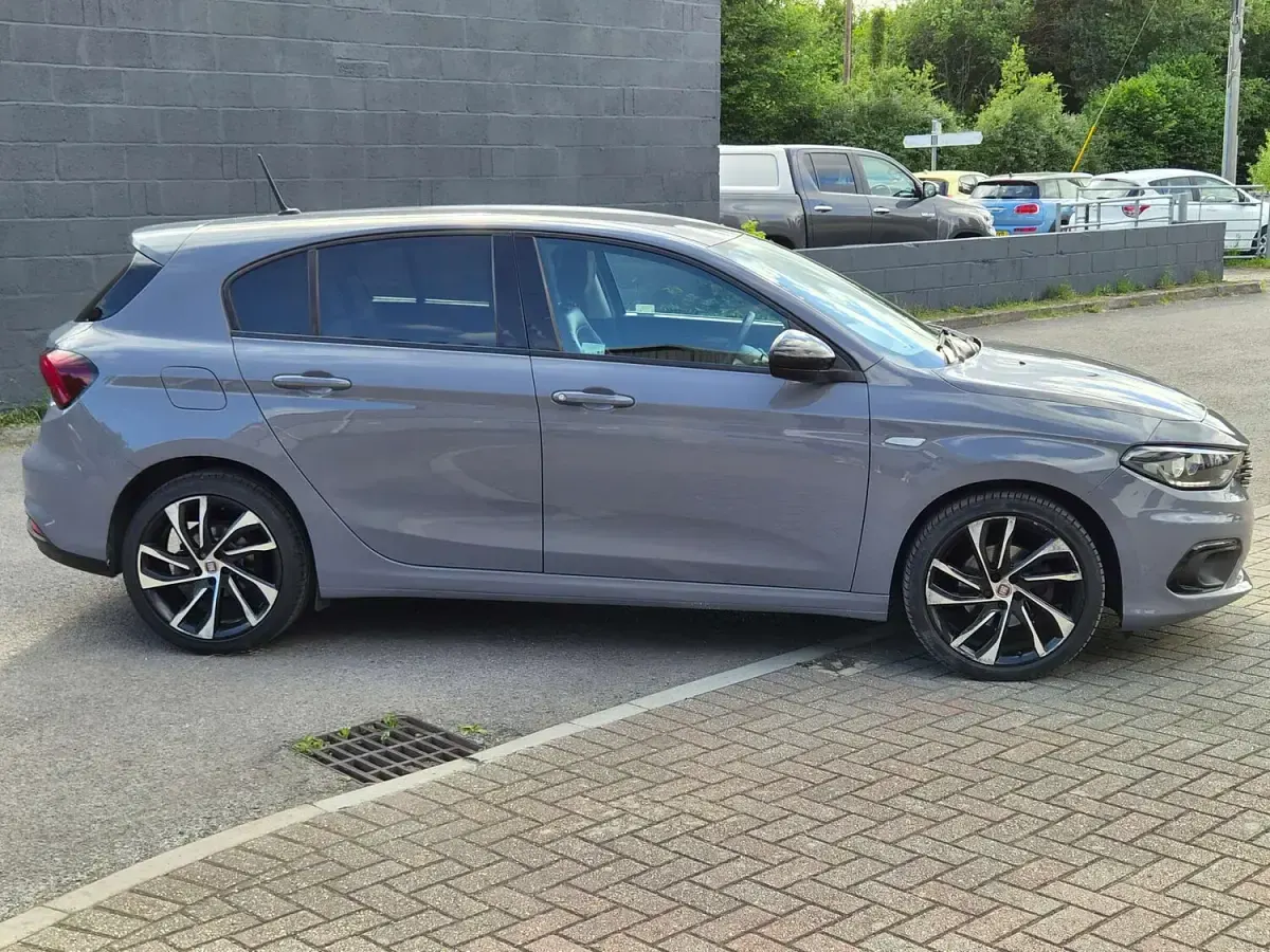 Used Fiat Tipo S 120 HP (88 kW) 2018 Turquoise Hatchback