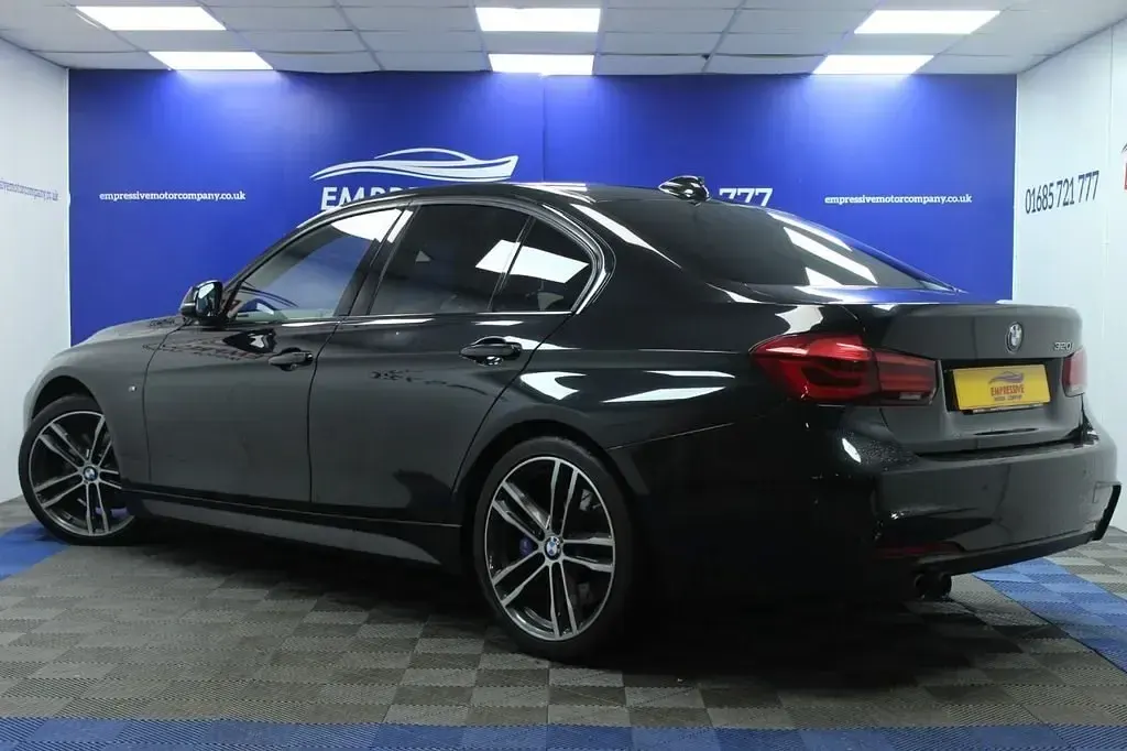 Usado BMW 320 M Sport 184 CV (135 kW) 2018 Negro Berlina