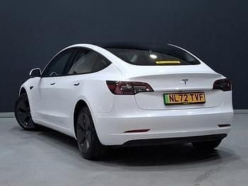 Used Tesla Model 3 RWD 208 kW (283 HP) 2022 White Sedan