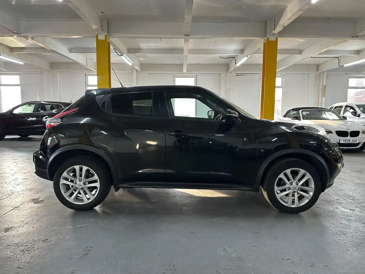 Used Nissan Juke Acenta Premium 110 HP (80 kW) 2015 Black SUV