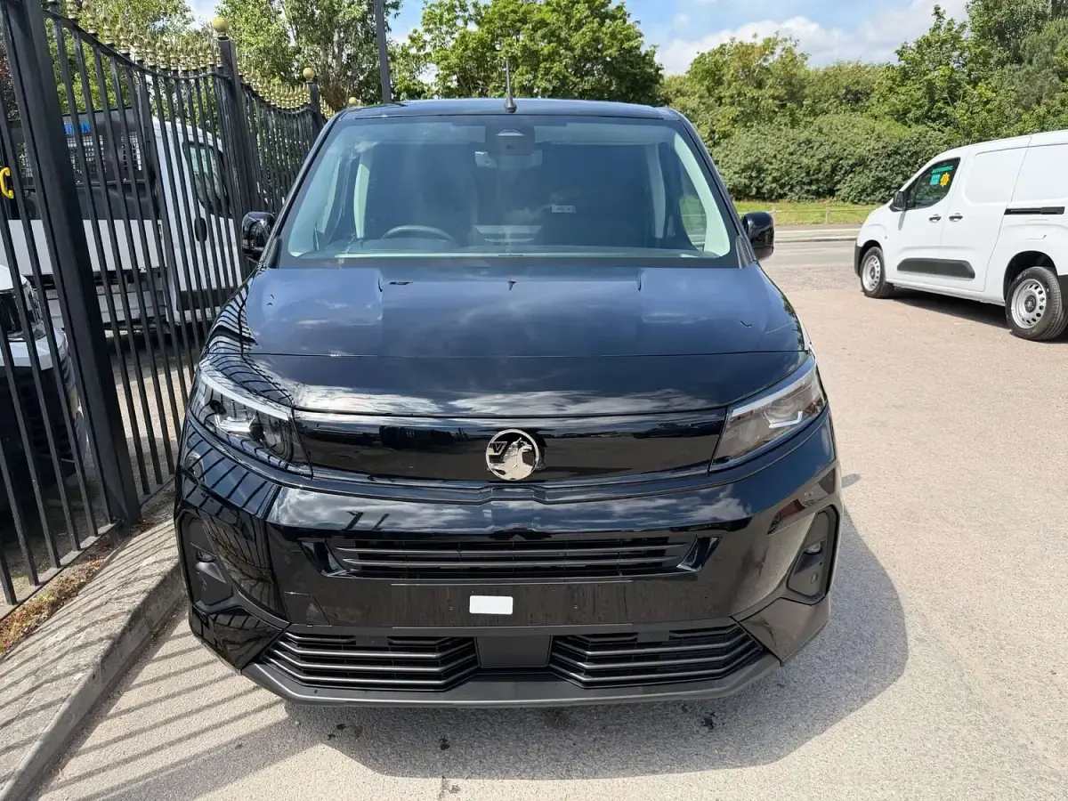 New Vauxhall Combo S 130 HP (95 kW) 2026 Unknown MPV