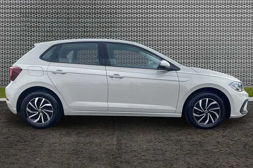 Used VW Polo 95 HP (69 kW) 2024 Hatchback