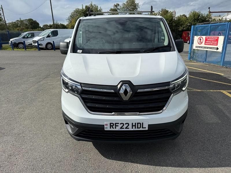 Used Renault Trafic Business 130 HP (95 kW) 2022 White MPV