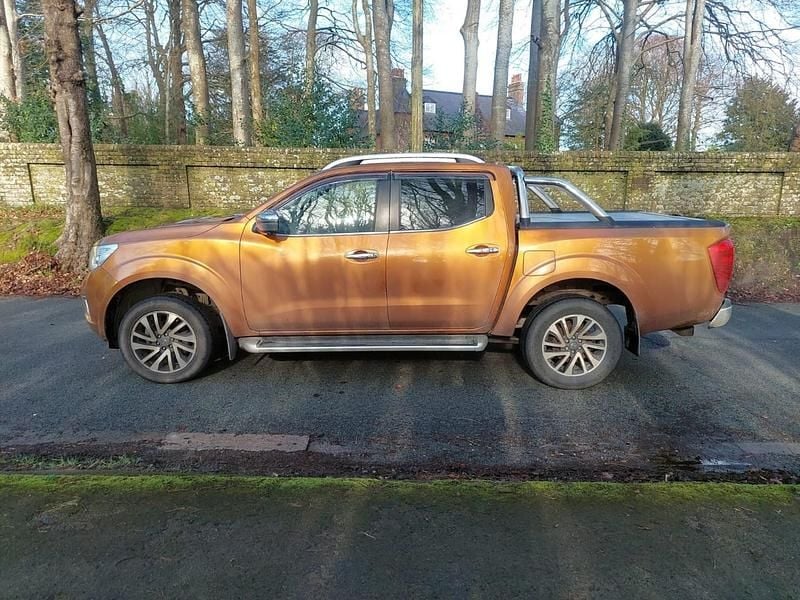 Used Nissan Navara Tekna 2016 Yellow Pickup
