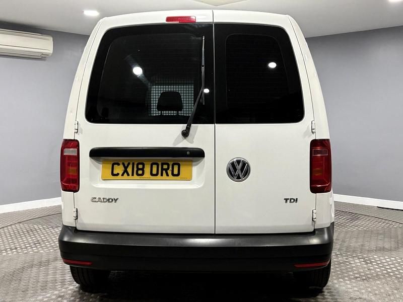 Used VW Caddy Startline 102 HP (75 kW) 2018 White MPV