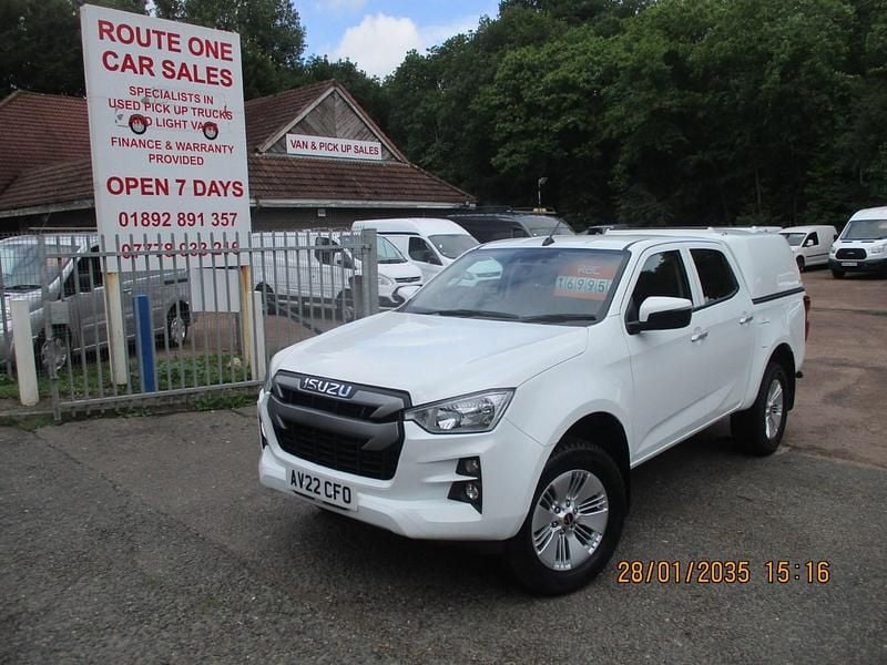 White Used 2022 Isuzu D-Max Pickup | £16,995 (Fair price) - Image 1/4