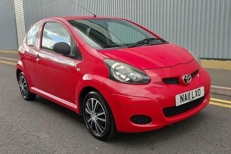 Red Used 2011 Toyota Aygo Hatchback | £1,750 (Fair price) - Image 1/1