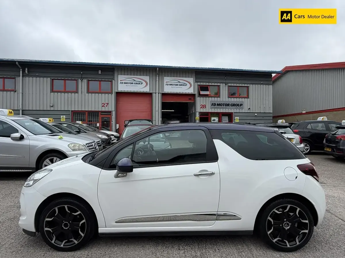 Used Citroën DS3 120 HP (88 kW) 2013 White Hatchback