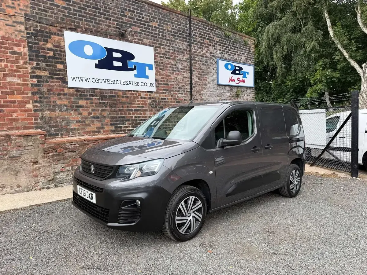 Used Peugeot Partner 2019 Grey MPV