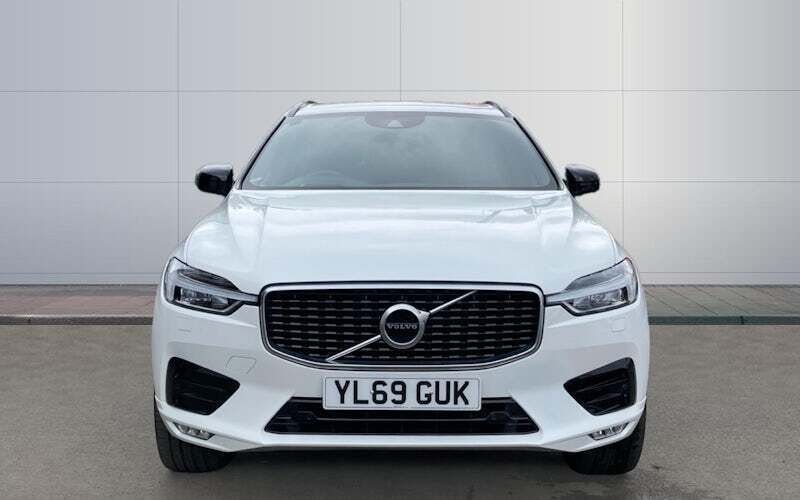 Begagnad Volvo XC60 R-Design Pro 250 HK (183 kW) 2019 Vit SUV