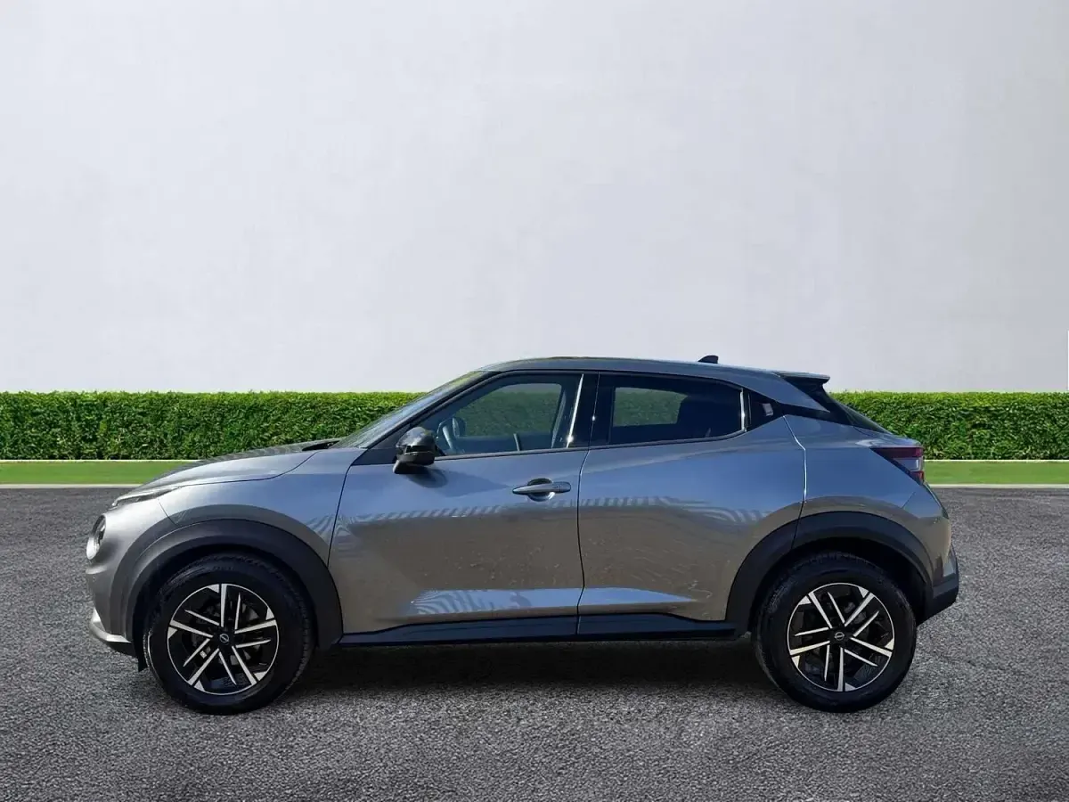 Used Nissan Juke N-Connecta 143 HP (105 kW) 2025 Grey SUV