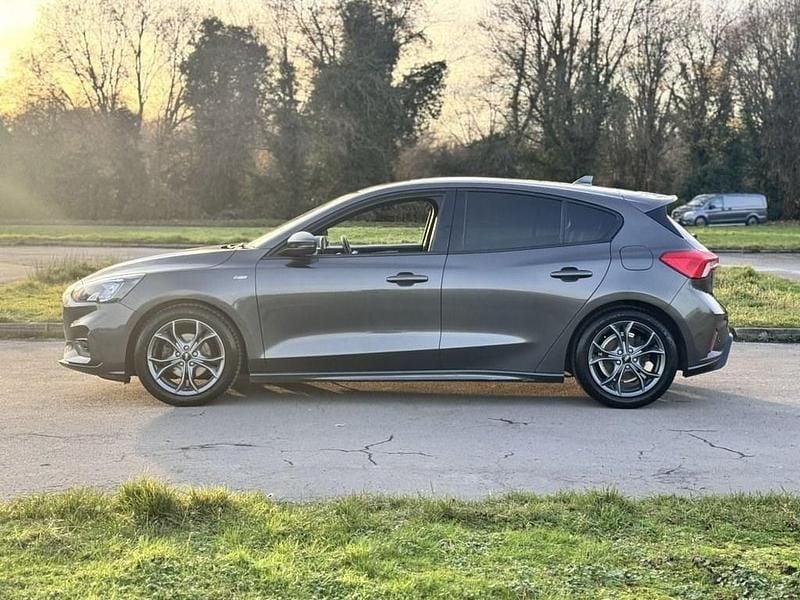 Usado Ford Focus ST-Line 2020 Cinzento Citadino