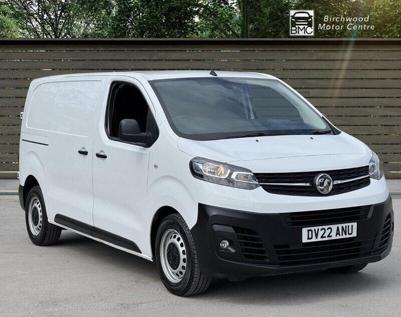 White Used 2022 Vauxhall Vivaro S Van | £11,200 (Good price) - Image 1/4