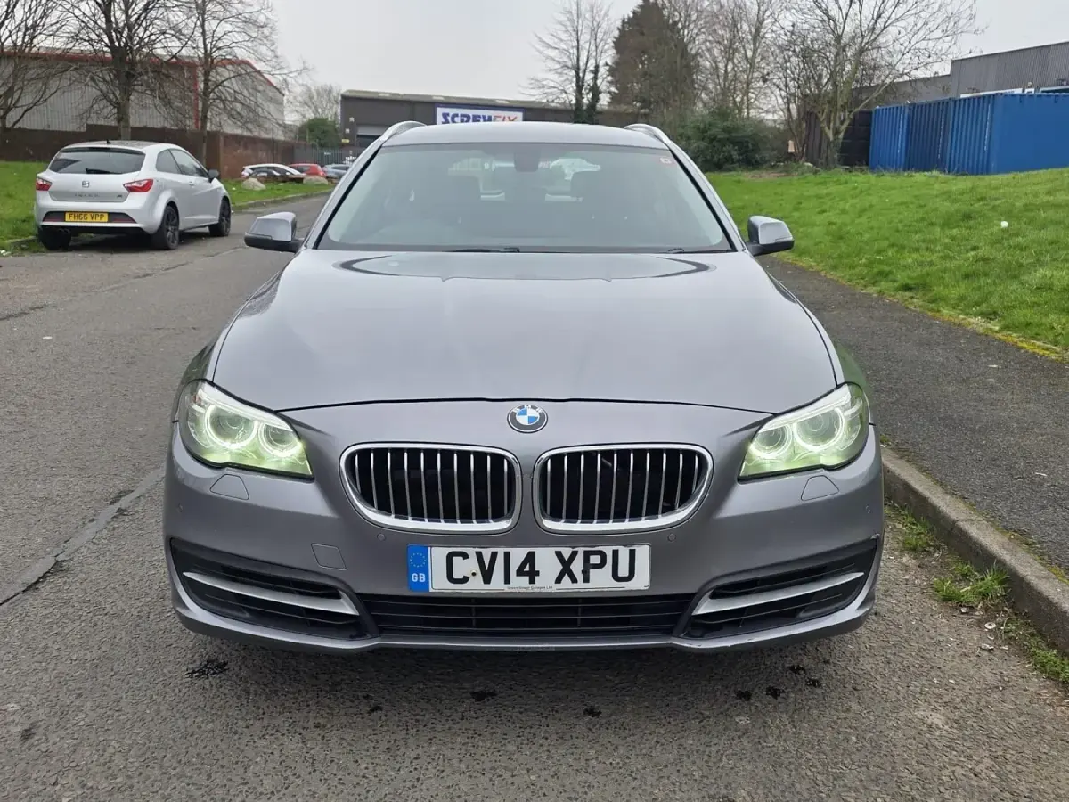 Begagnad BMW 520 Performance 2014 Grå Kombi
