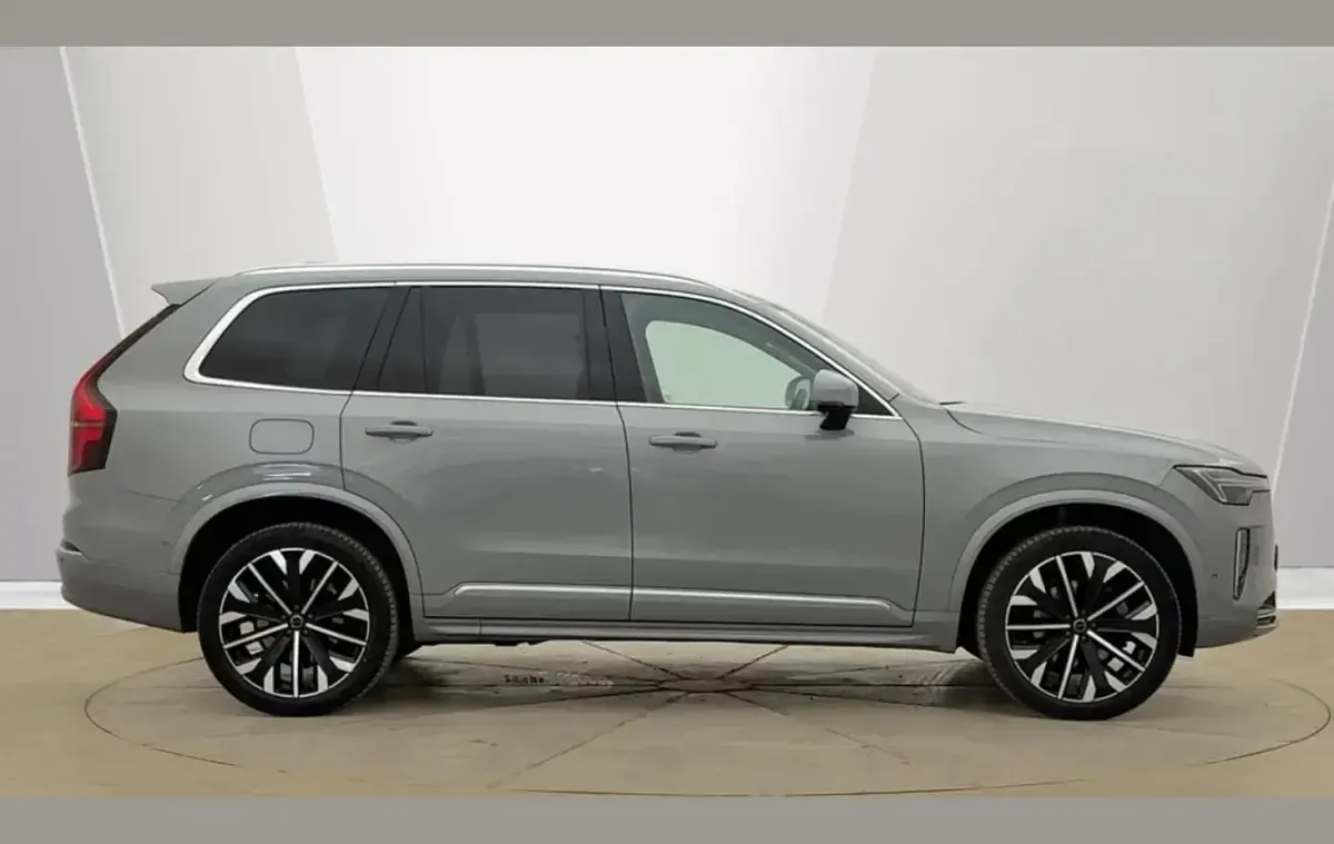 Used Volvo XC90 Ultra 247 HP (181 kW) 2025 Grey SUV
