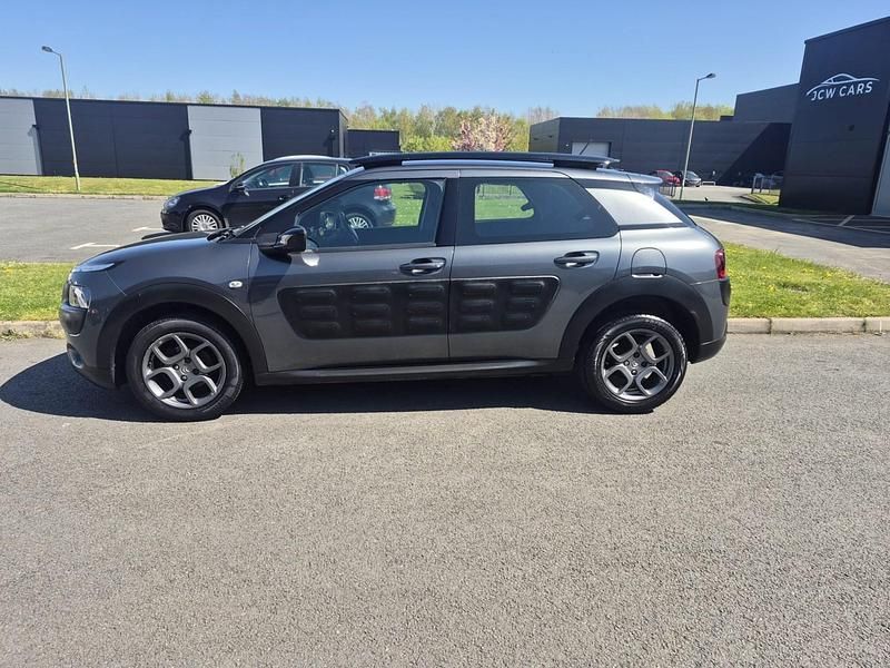 Used Citroën C4 Cactus Feel 110 HP (80 kW) 2017 Grey Hatchback