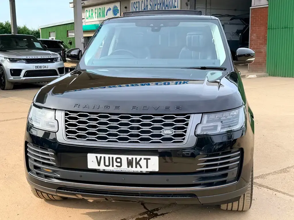 Used Land Rover Range Rover Autobiography 339 HP (249 kW) 2019 Black SUV