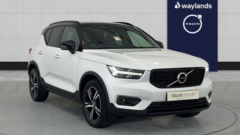 White Used 2021 Volvo XC40 R-Design SUV | £24,591 (Fair price) - Image 1/4