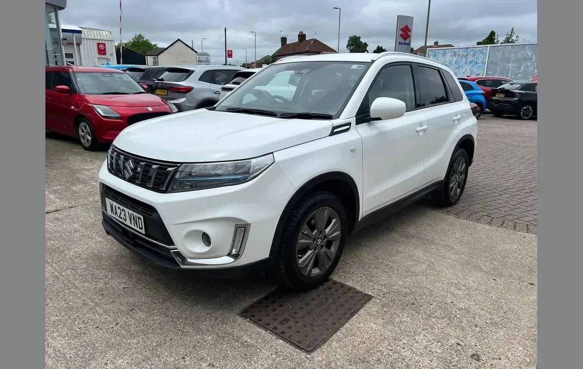 Used Suzuki Vitara SZ-T 129 HP (94 kW) 2023 White SUV