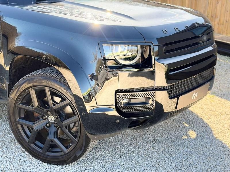 Used Land Rover Defender SE 2021 Black SUV