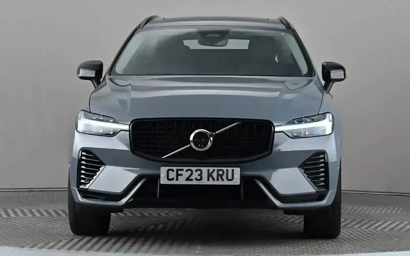 Used Volvo XC60 Plus 349 HP (256 kW) 2023 SUV