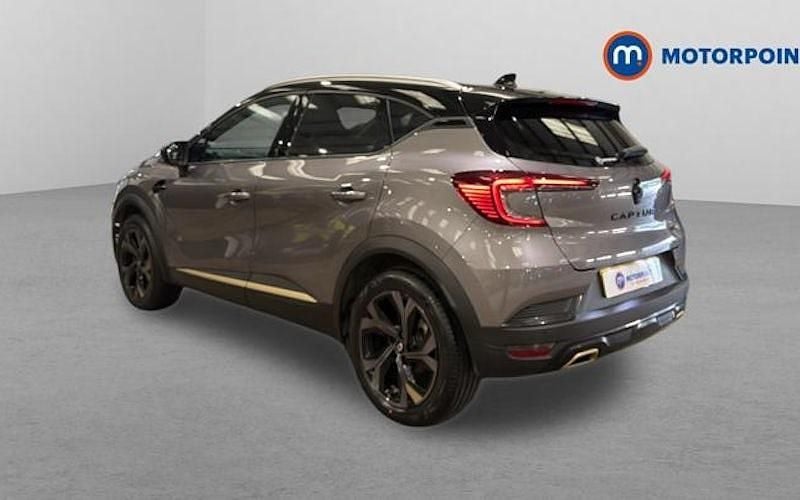 Second-hand Renault Captur Engineered 143 CP (105 kW) 2024 Gri SUV