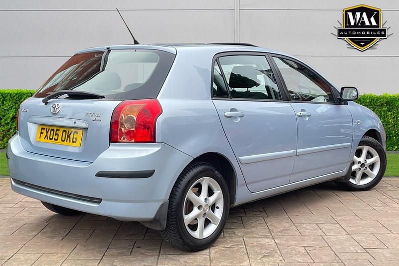 Used Toyota Corolla 2005 Blue Hatchback