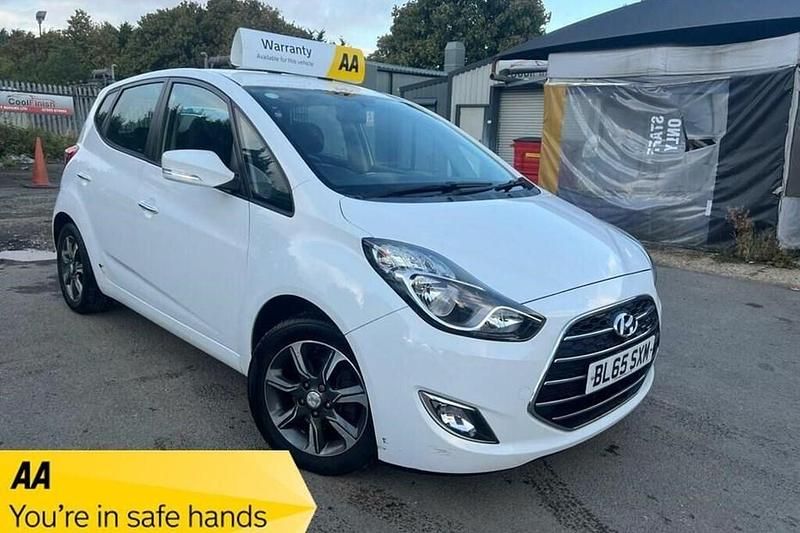 White Used 2015 Hyundai ix20 SE MPV | £7,440 (Fair price) - Image 1/1
