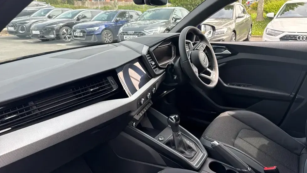 New Audi A1 Sportback Sport 95 HP (69 kW) 2026 Blue Hatchback