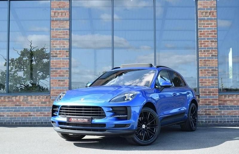Used Porsche Macan 245 HP (180 kW) 2018 Blue SUV