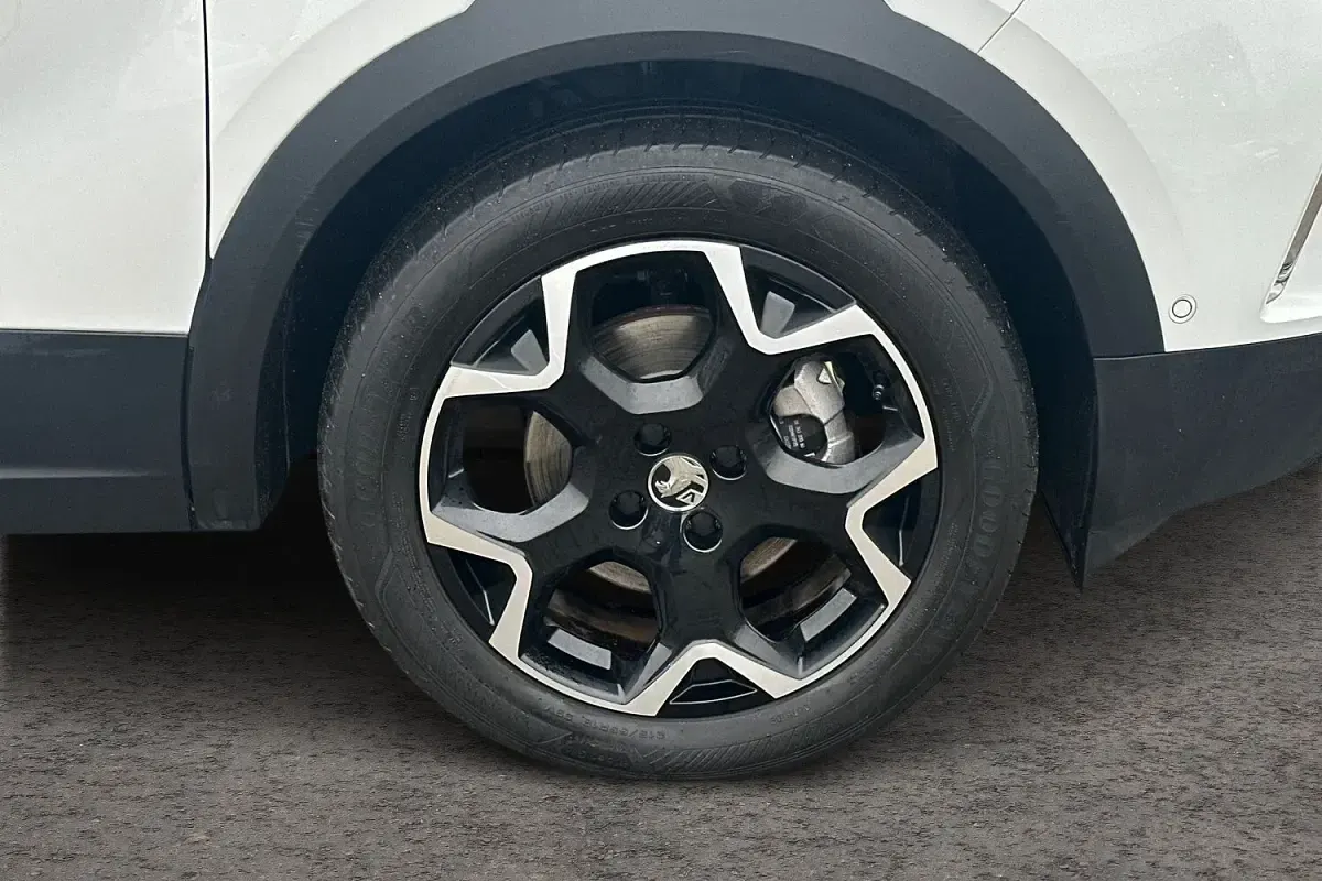 Used Vauxhall Mokka Ultimate 100 kW (136 HP) 2023 White SUV
