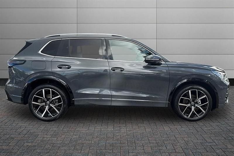 Used VW Tiguan R-line 150 HP (110 kW) 2025 Dolphin grey SUV