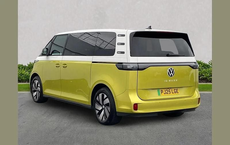 Used VW ID. Buzz Pro 210 kW (286 HP) 2025 White MPV