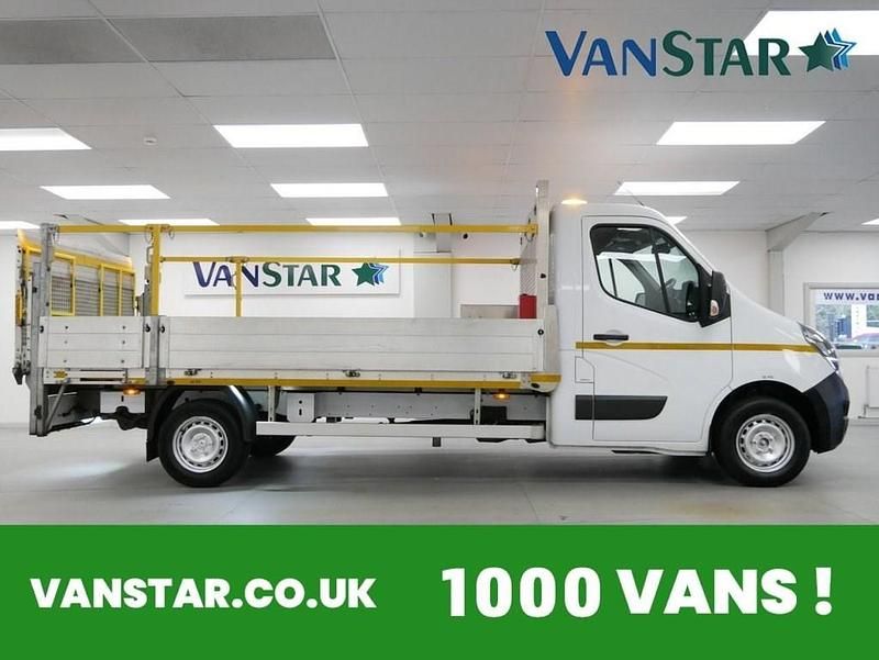 Used Vauxhall Movano 130 HP (95 kW) 2020 White