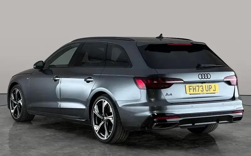 Used Audi A4 Black Edition 150 HP (110 kW) 2024 Grey Estate