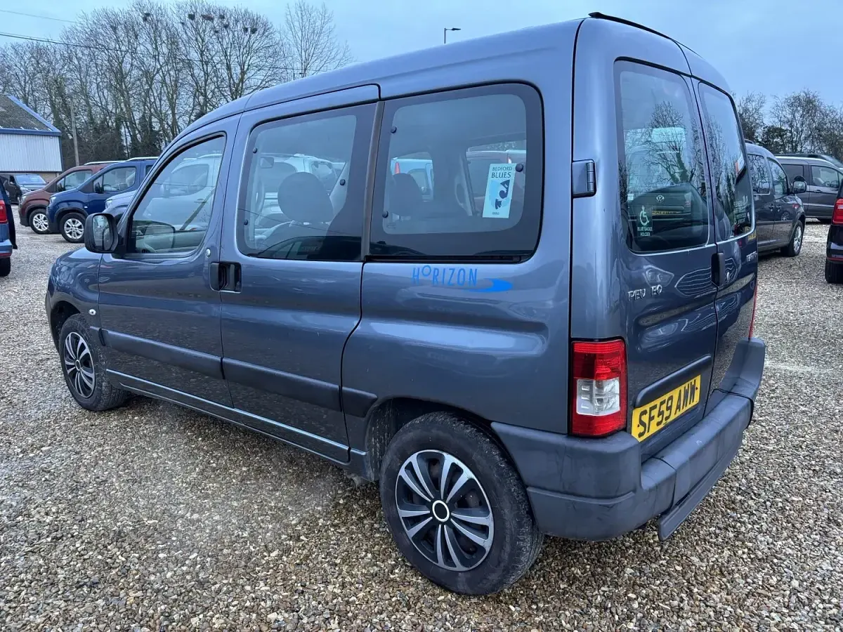 Used Peugeot Partner 2009 Grey MPV