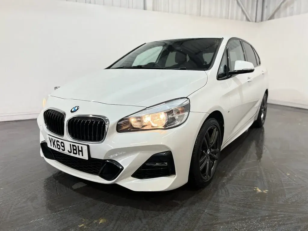 Used BMW 220 M Sport 190 HP (139 kW) 2020 White MPV