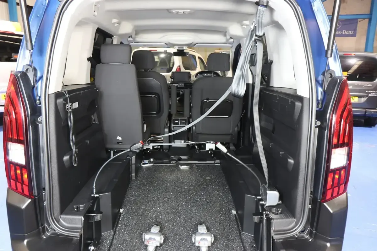 Used Peugeot Rifter Allure 2020 Blue MPV