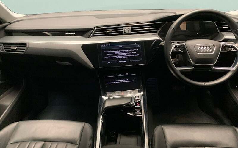 Used 2023 Audi e-tron Design SUV | £20,727 (Good price) - Image 1/3