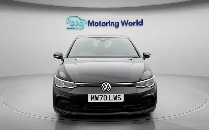 Used VW Golf VIII R-line 150 HP (110 kW) 2024 Hatchback