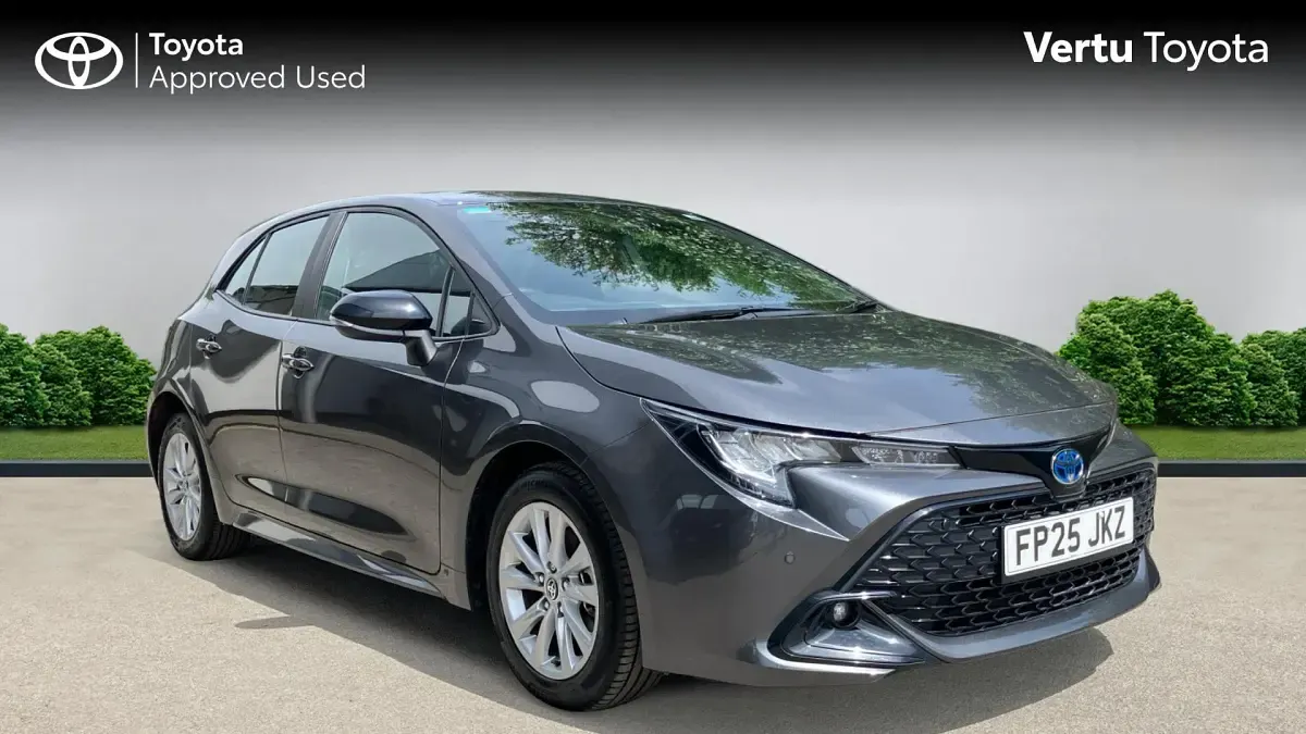 Used Toyota Corolla 140 HP (102 kW) 2025 Hatchback