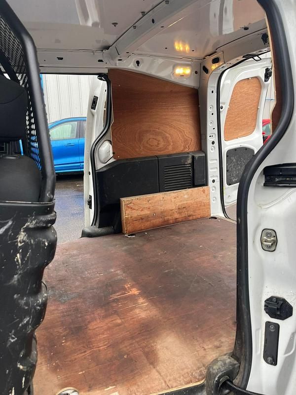 Used Peugeot Partner S 2018 White