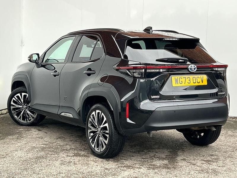 Used Toyota Yaris Cross 116 HP (85 kW) 2023 Black SUV