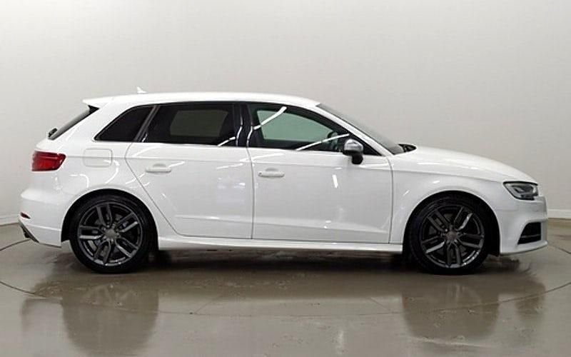 Used Audi S3 Sportback Performance 310 HP (228 kW) 2017 White Hatchback