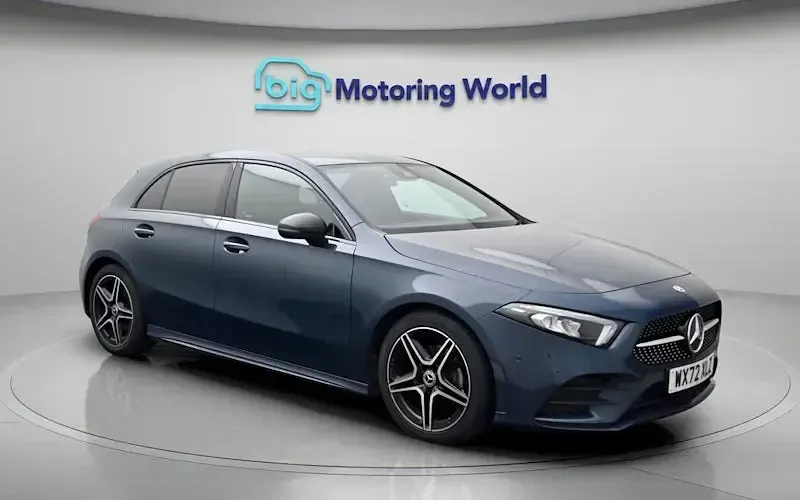Used Mercedes A180 Executive 136 HP (100 kW) 2022 Blue Hatchback