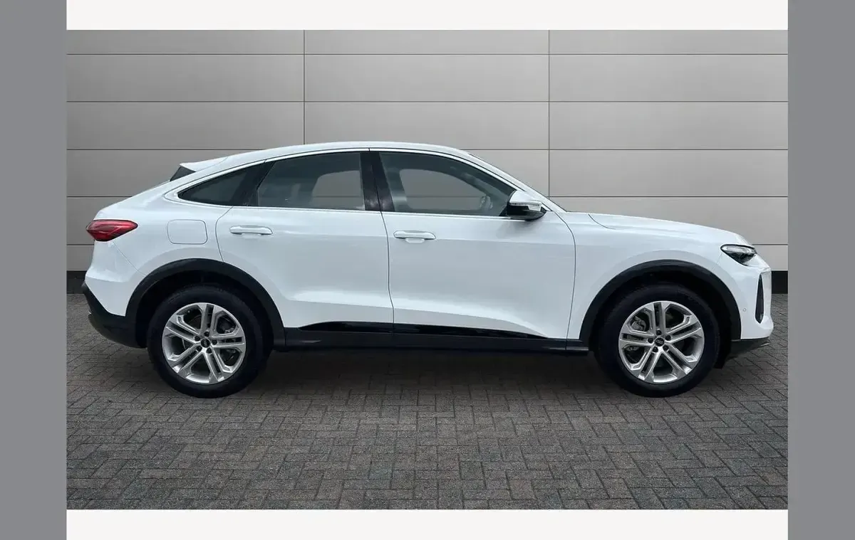 Used Audi Q5 Sport 200 HP (147 kW) 2026 White SUV