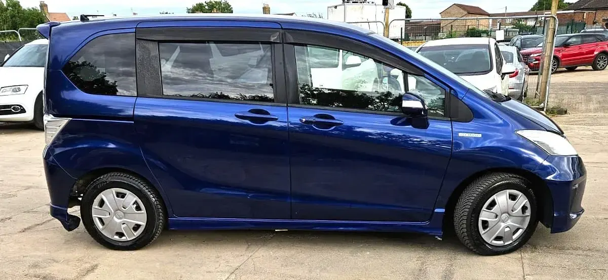 Used Honda Jazz Hybrid 2025 Blue Hatchback