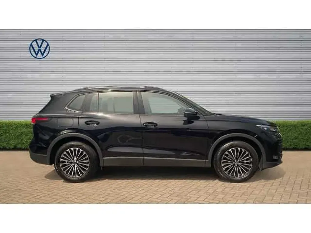 Used VW Tiguan Life 150 HP (110 kW) 2024 SUV
