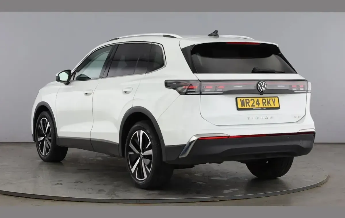 Usado VW Tiguan Edition 147 CV (108 kW) 2024 Blanco SUV