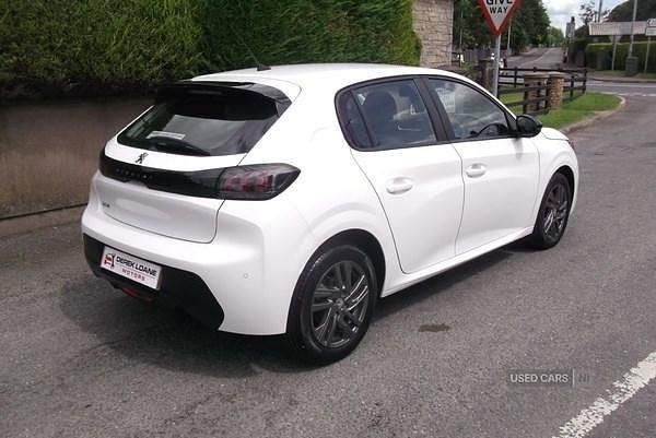 Used Peugeot 208 Active Premium 2022 White Hatchback